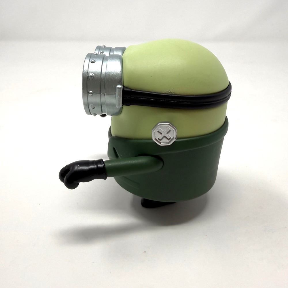 Pop Mart Spooky Wives Tales Minion Bob Frankenstein Figure Halloween Green 3.5" - Picture 4 of 6